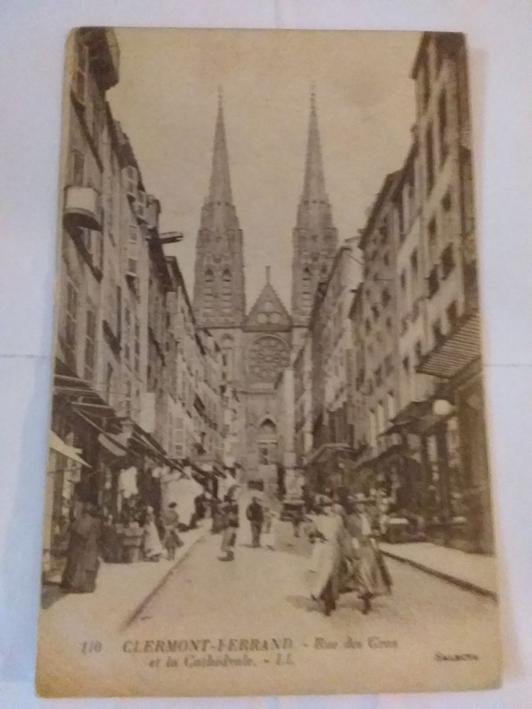 Carte postale ancienne D�partement 63 3 Lisieux (14)