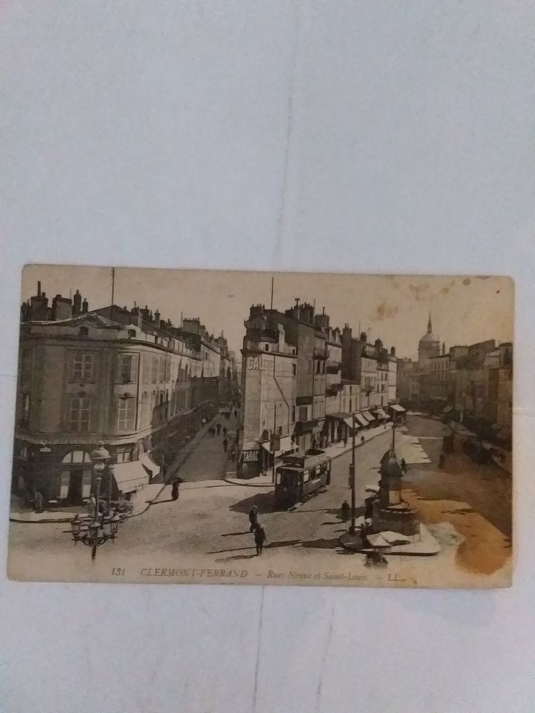 Carte postale ancienne D�partement 63 2 Lisieux (14)