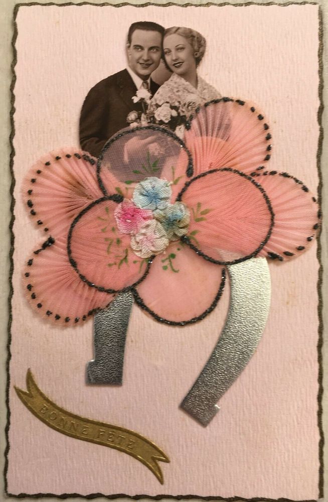 CARTE postale COUPLE fer à cheval tissu rose plissé 1942 9 Blaye (33)