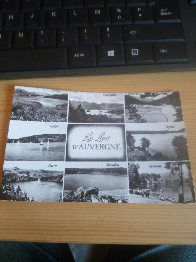 carte postale  les lacs d auvergne 4 Levainville (28)