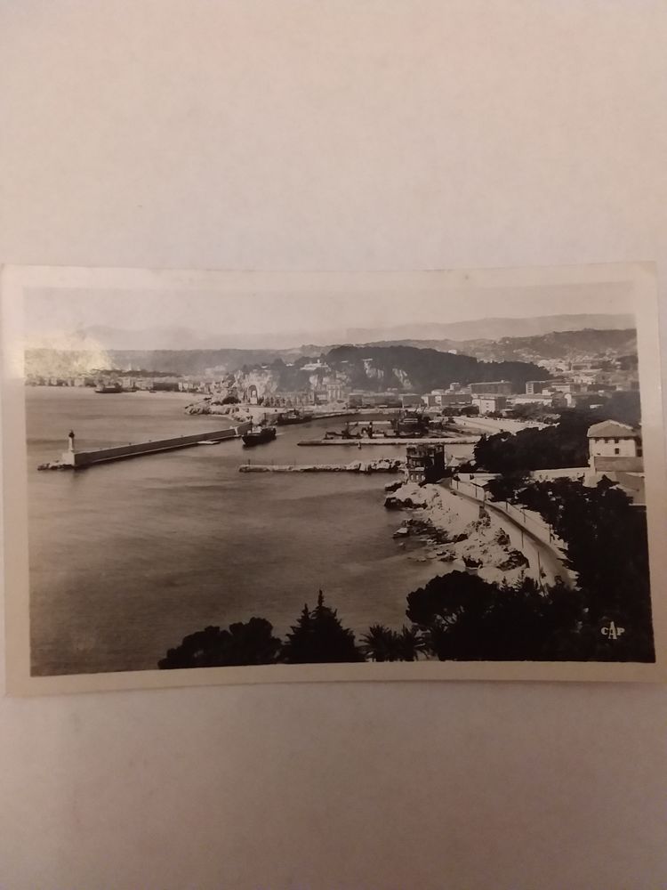 Carte postales moderne Departement 06 3 Lisieux (14)