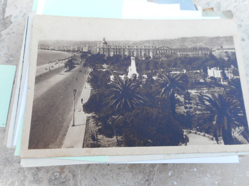 LOT DE 80 CARTES POSTALES ANCIENNES 12 Mazan (84)