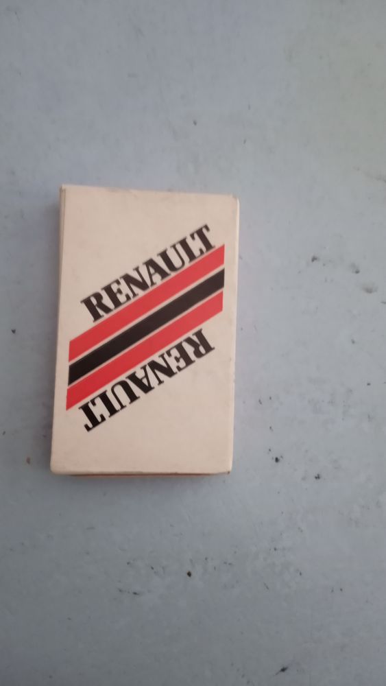 1 jeu de 32 cartes de Renault 12 Gometz-la-Ville (91)
