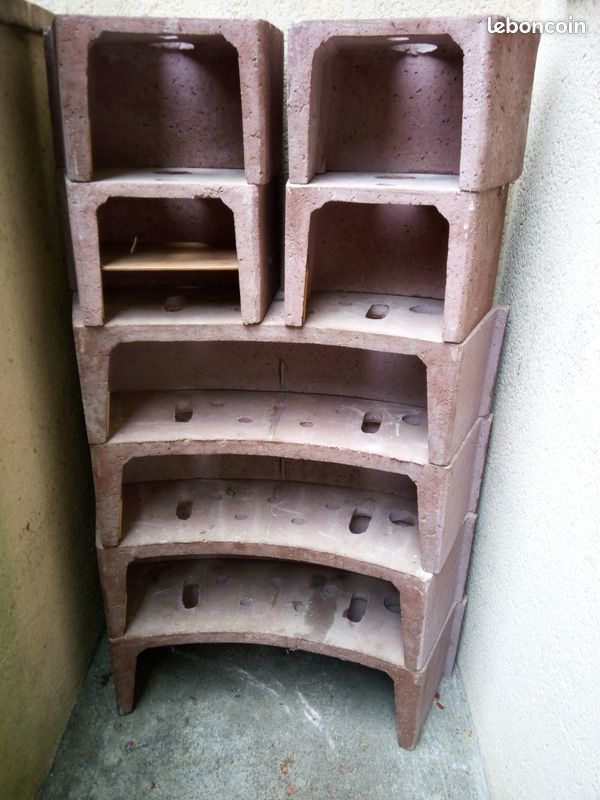 Casier � bouteilles en ciment 40 Beaumont-de-Lomagne (82)