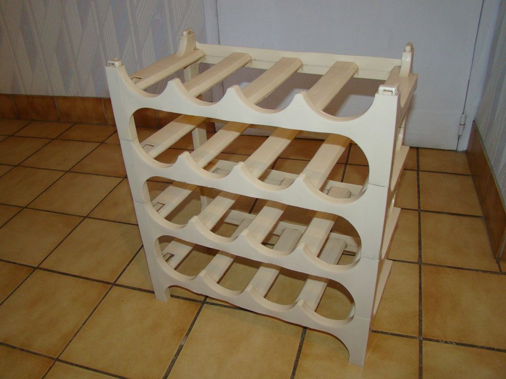 Casier � bouteilles SOMM Paris (16 bouteilles) vintage 1970 20 Gargenville (78)