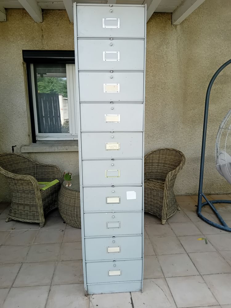 Casier de rangement m�tallique 50 Bourg-l�s-Valence (26)