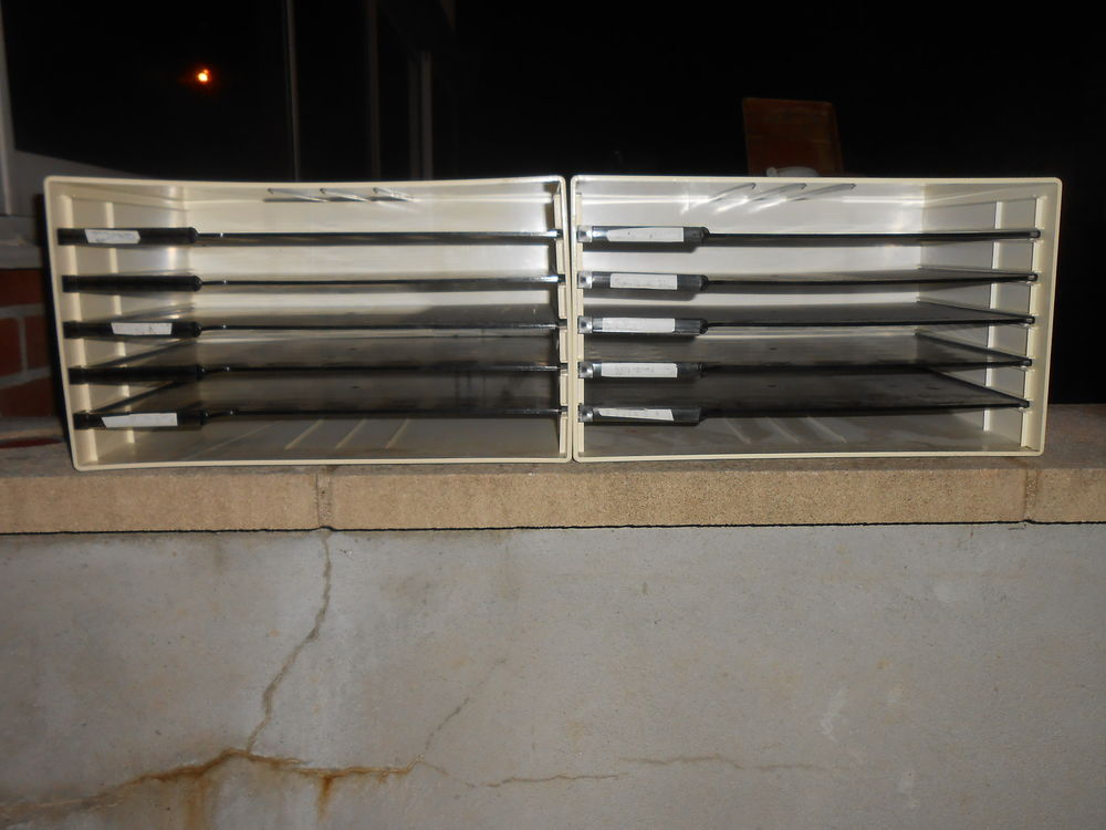 casiers de rangement pour documents format A4  (142) 10 Vend�me (41)