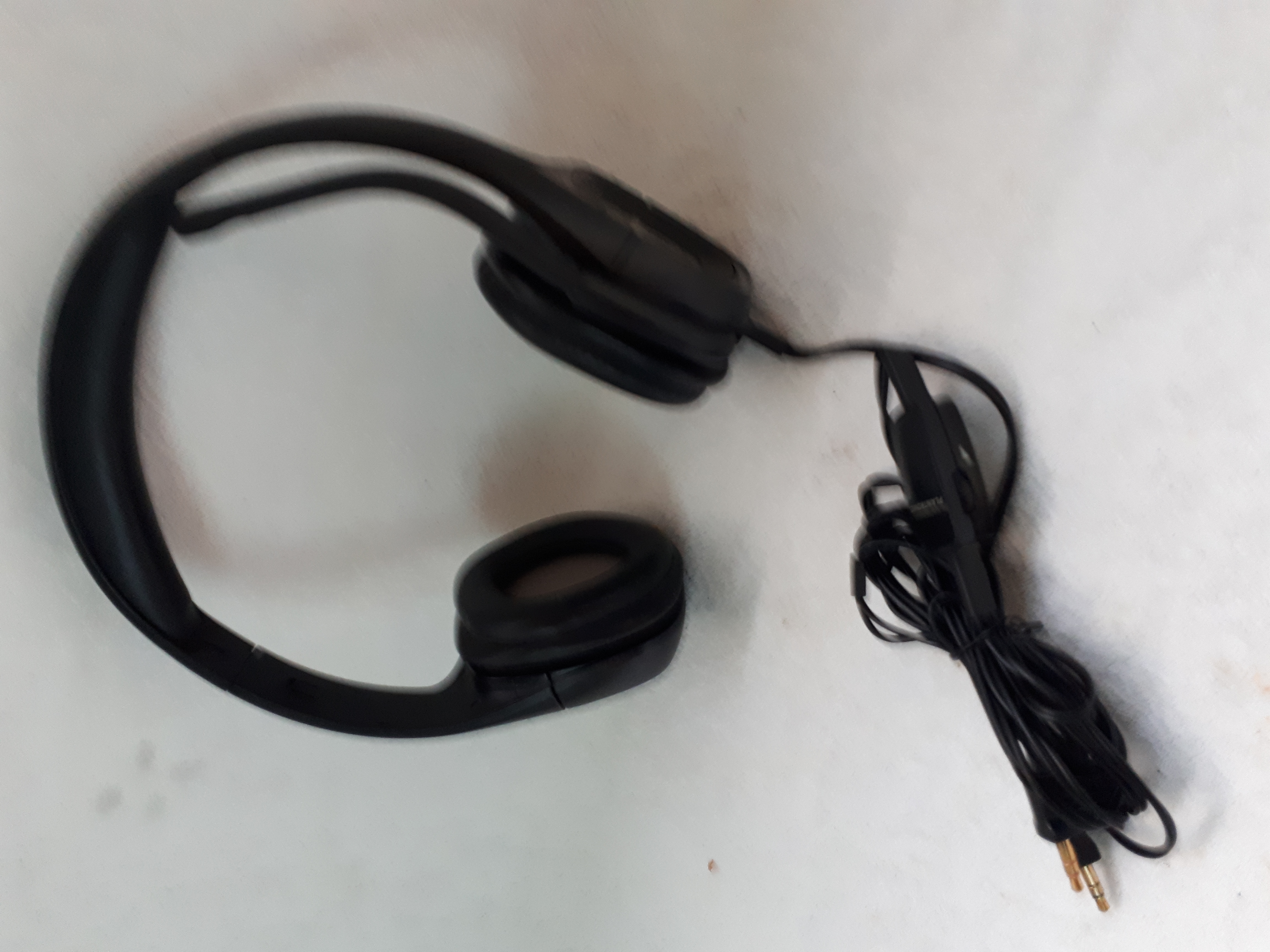 Casque audio st�r�o avec micro 20 Montigny-Lencoup (77)