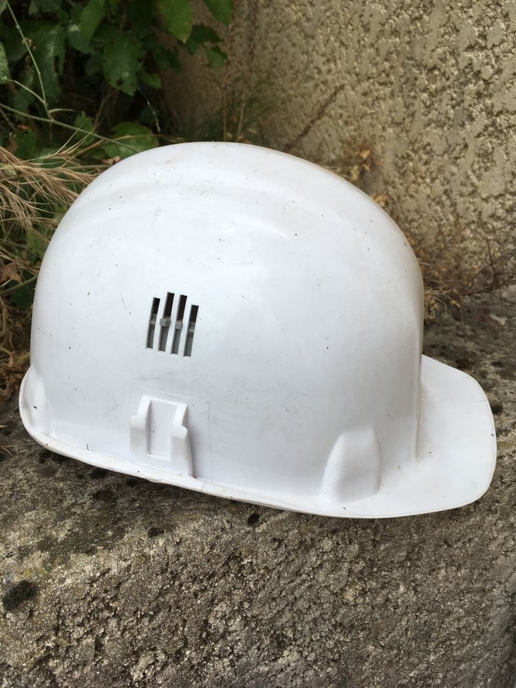 Casque de chantier 10 Saint-Julien-les-Rosiers (30)