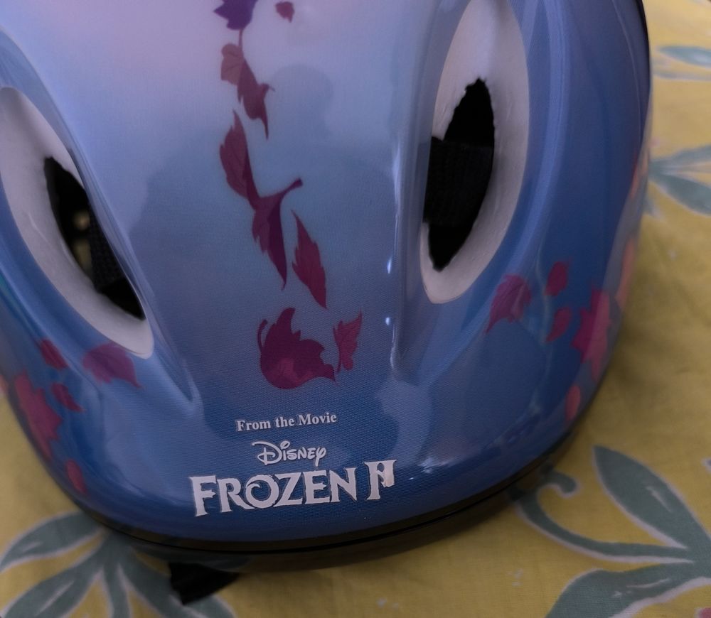 Casque frozen enfant taille 52/56 (s) 15 Colmar (68)