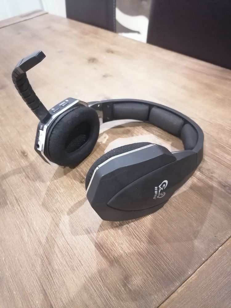 Casque gaming Bluetooth ps4 40 Bellegarde-en-Forez (42)