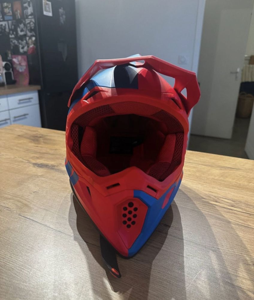 casque de moto cross 40 L'Huisserie (53)