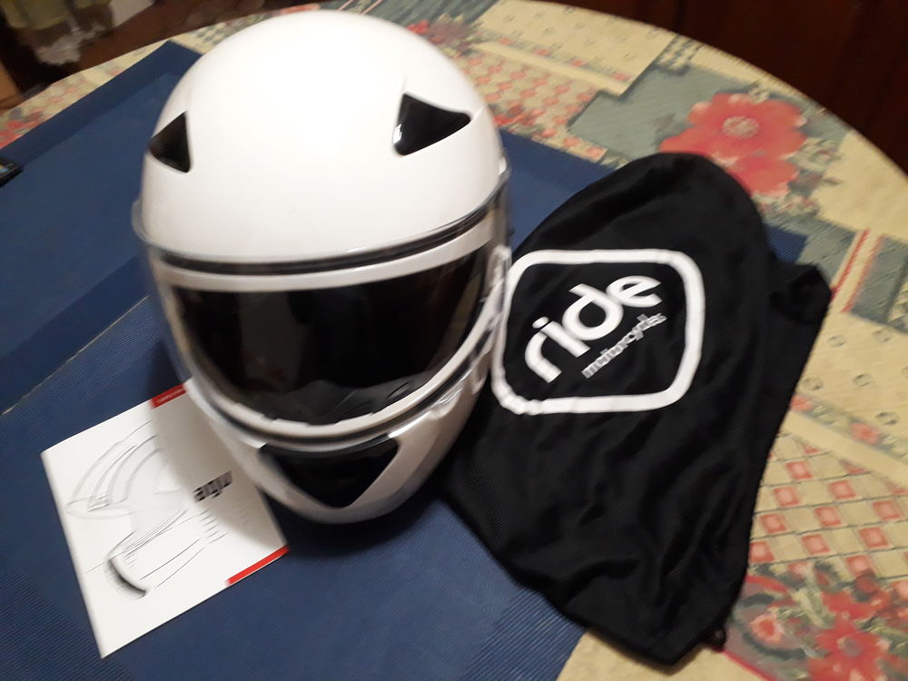 Casque moto AGV. 80 Amiens (80)
