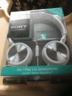 CASQUE NEUF SONY AVEC MICRO  DANS SA BOITE 30 EUR 30 Nazelles-N�gron (37)