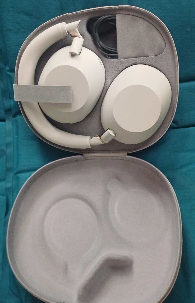 Casque Sony wh-1000xm6 300 Strasbourg (67)