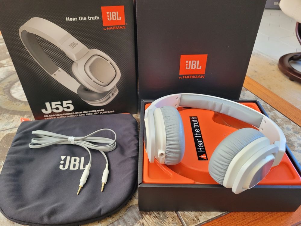 Casque supra-auriculaire JBL J55 Blanc/gris, NEUF 45 Voisins-le-Bretonneux (78)