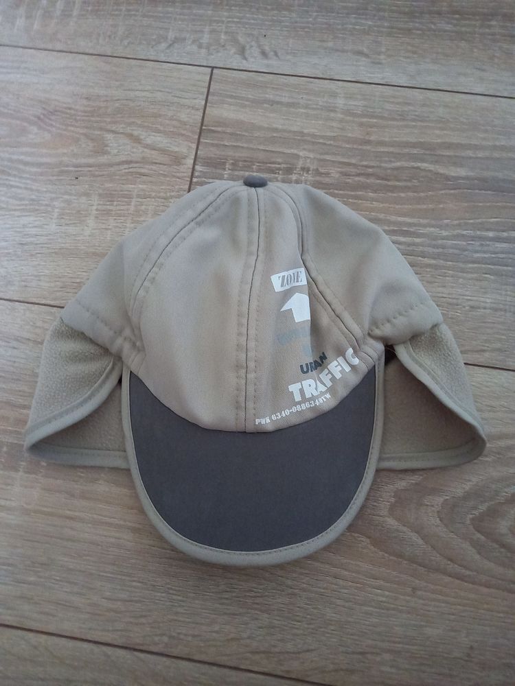Casquette hiver beige et grise marque Urban taille 56 4 Villiers (86)