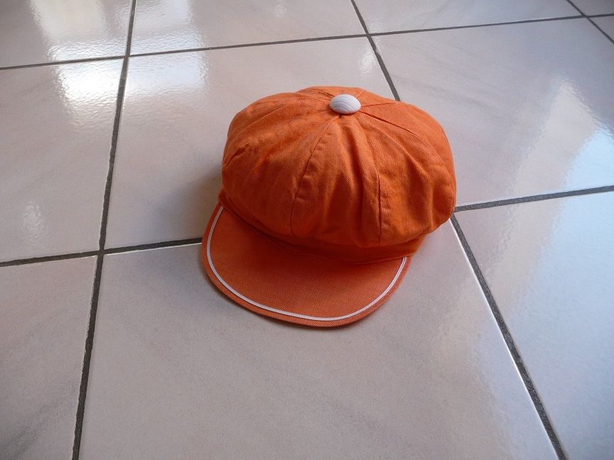 Casquette en tissu orange 6 Celles-sur-Belle (79)