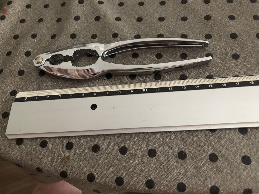 Casse noix 3 Saint-Paul-l�s-Dax (40)