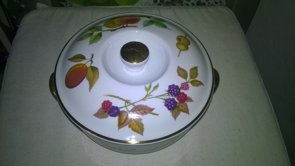 Casserole ROYAL WORCESTER
Marque EVESHAM
1961
Excellent e 100 Talange (57)