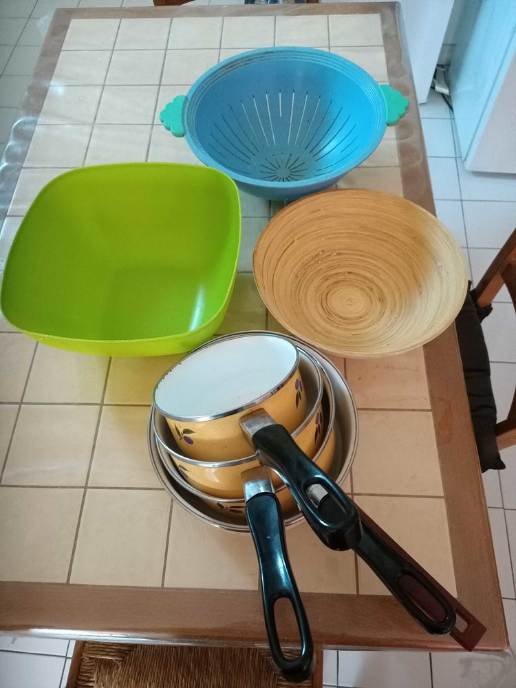 casseroles et verres 0 Saint-Agr�ve (07)