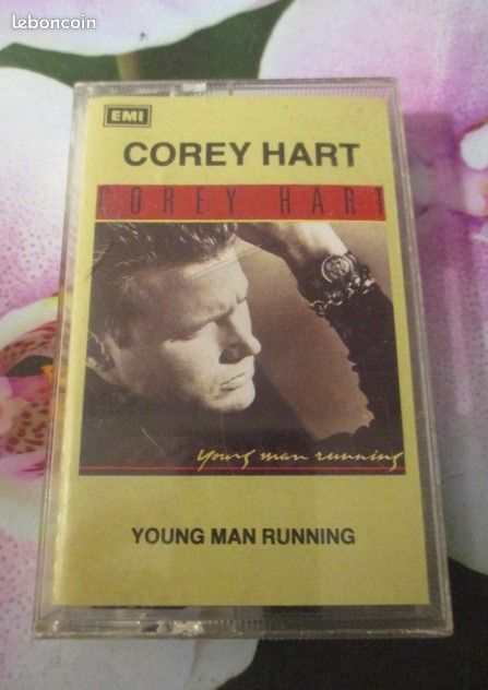 Cassette audio Corey Hart 4 H�rouville-Saint-Clair (14)