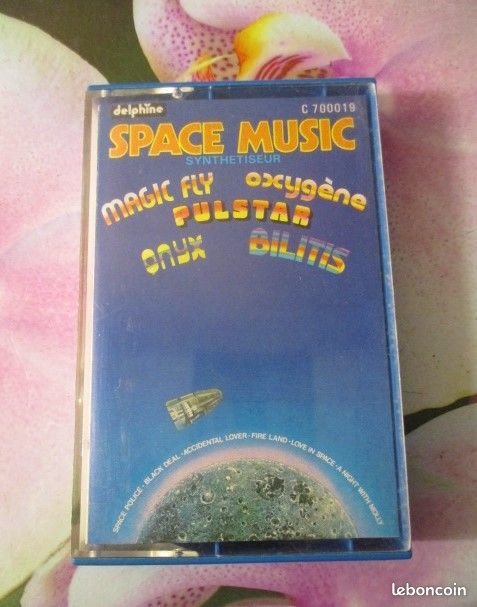 Cassette audio Space Music  2 Hérouville-Saint-Clair (14)