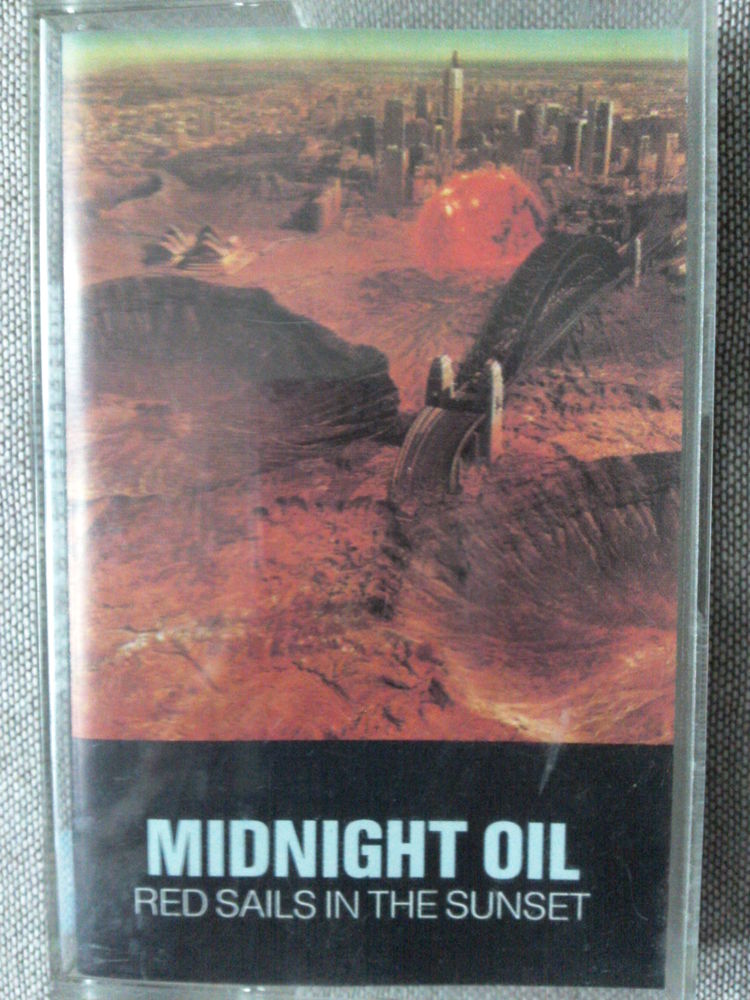 Cassette Midnight Oil Red sails in the sunset 5 Arros-de-Nay (64)