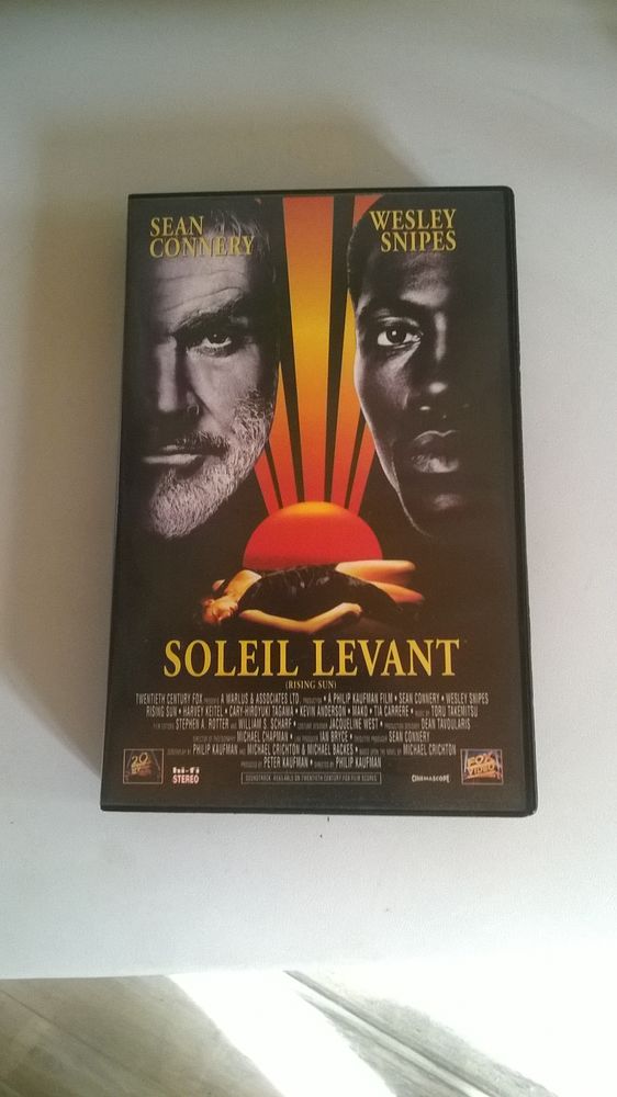 Cassette VHS 
Soleil Levant
1993
Avec Sean Connery et Wes 4 Talange (57)