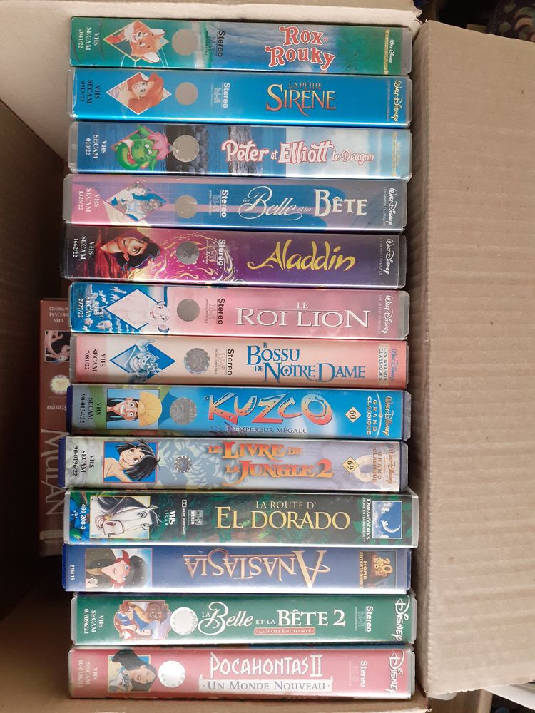Cassettes VHS Dessins Anim�s Disney 1 Saint-Ch�ron (91)