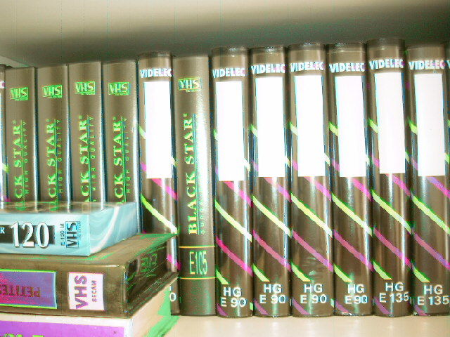 Cassettes VHS  henri59 1 La Chapelle-d'Armenti�res (59)