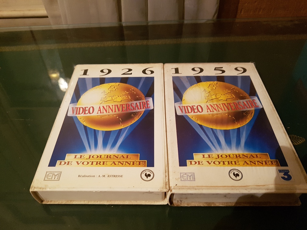 Cassettes video ann�es 1926 et 1959 3 Mouxy (73)