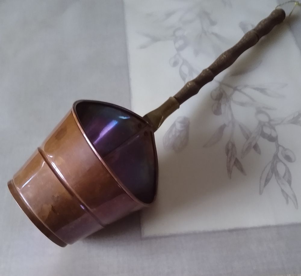  Cassolette  :Vintage rare en cuivre et laiton 10 Meximieux (01)