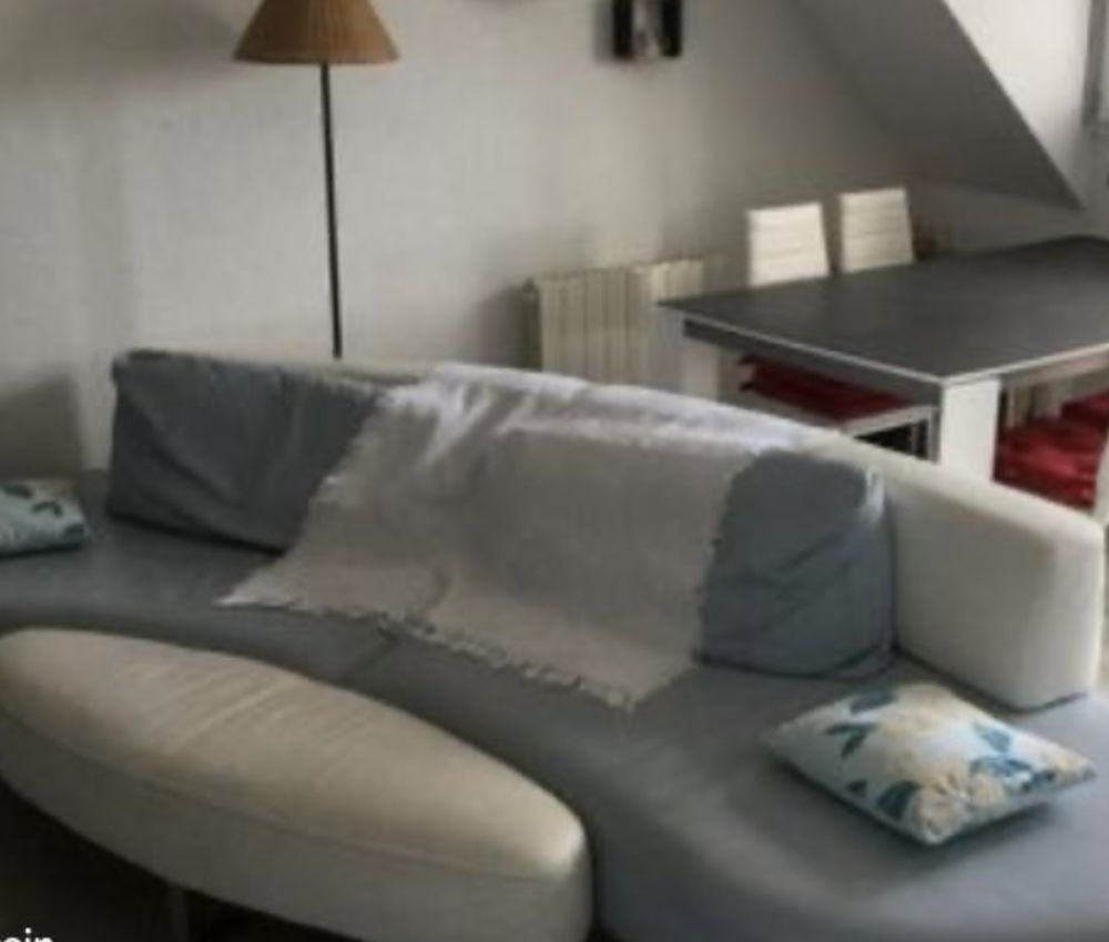 . Cause d�m�nagement. canap� STEINER 0 Saint-Pierre-en-Faucigny (74)