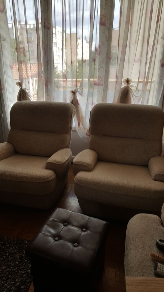 Cause d�m�nagement 2 fauteuils tr�s bon �tat 50 Mons (31)