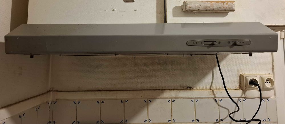 Cause d�m�nagement, Hotte de cuisine PKM 15 Viroflay (78)