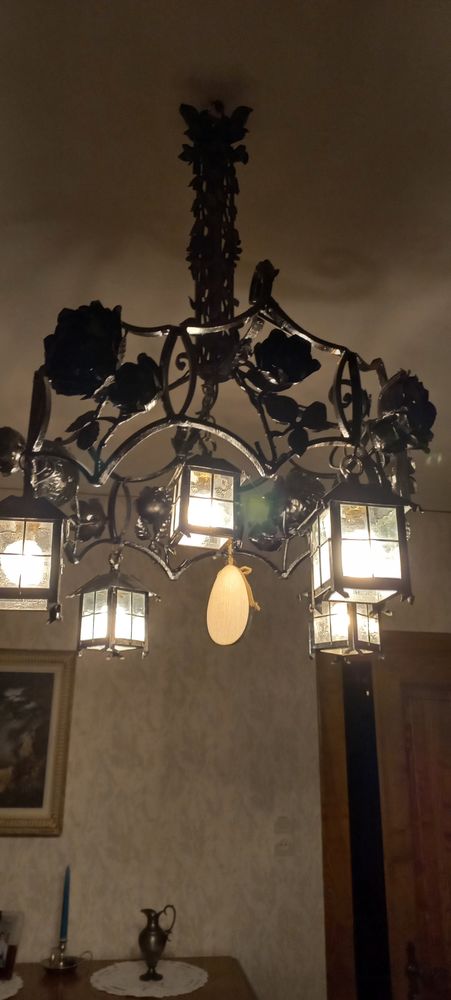 cause d�m�nagement lustre en fer forg� fait main ann�e 70 Hoenheim (67)