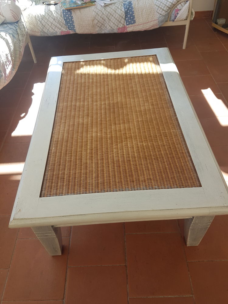 Cause déménagement table basse avec plateau en verre