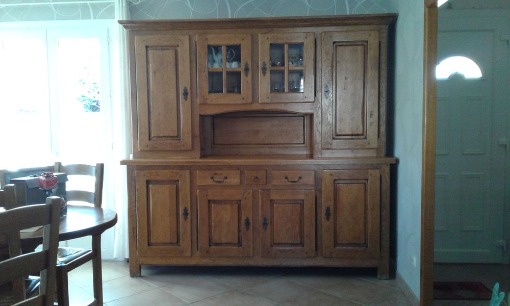 CAUSE DEMENAGEMENT TRES BELLE SALLE A MANGER 1200 Vic-en-Bigorre (65)