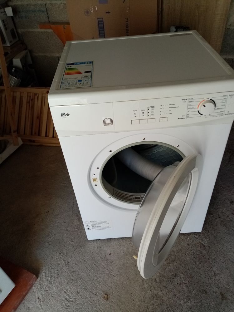 Cause d�m�nagement, vend 2seches linge, cong�lateur � porte. 40 Nimes (30)