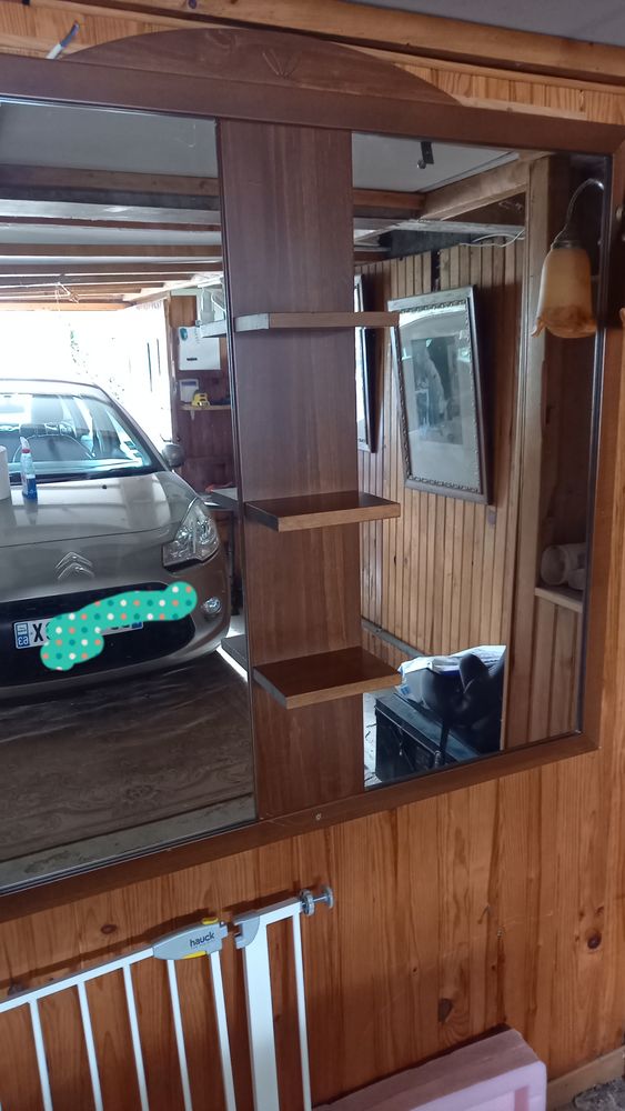 CAUSE FUTUR DEMENAGEMENT DIVERS MEUBLES ET BIBELOTS 0 Auxonne (21)