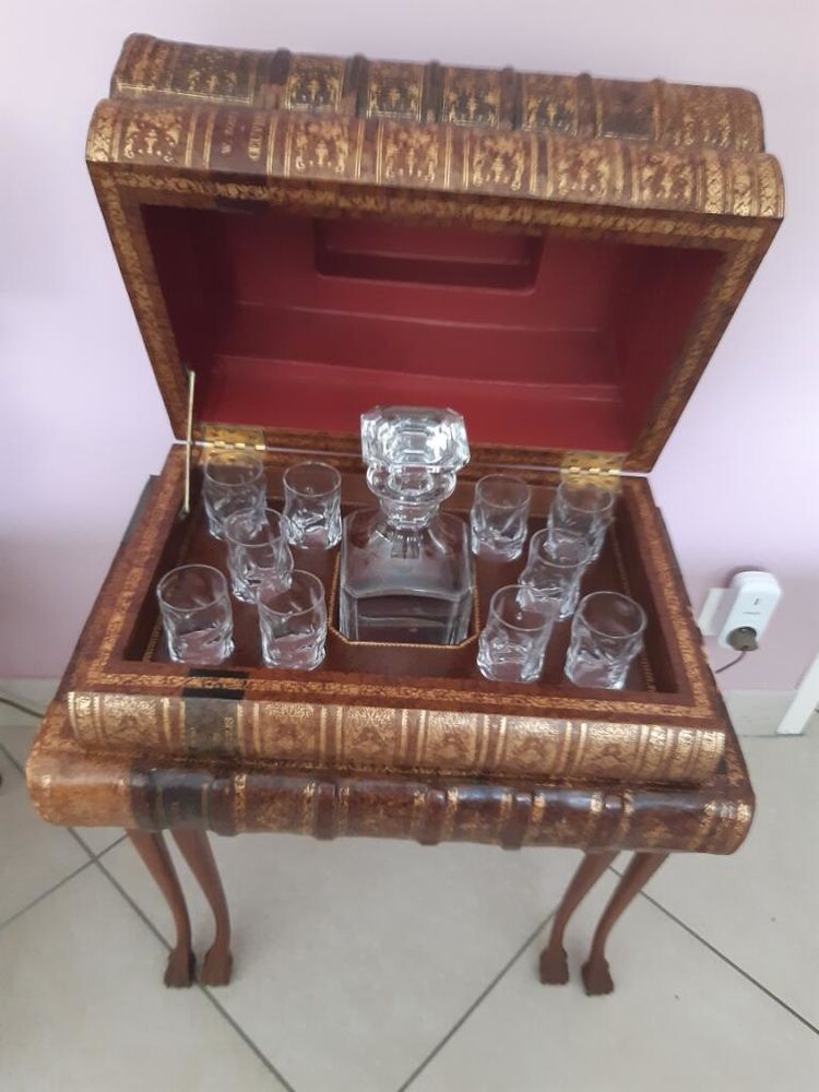 CAVE A LIQUEUR FAUX LIVRES / CARAFE BACCARAT 450 Royan (17)