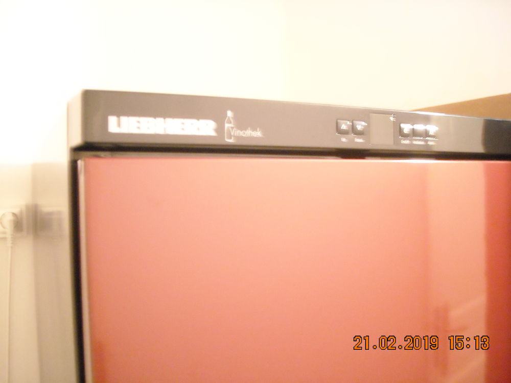 cave � vin 0 Cavalaire-sur-Mer (83)