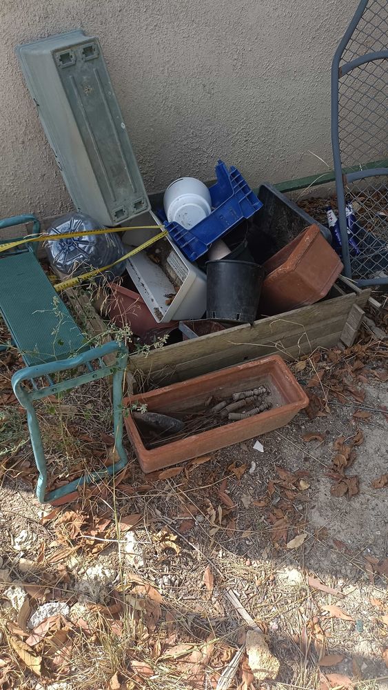 c�de pas cher pots de fleurs 16 Lespignan (34)