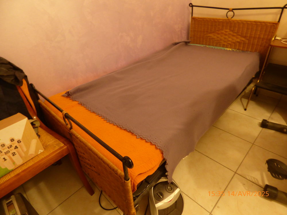 C�de lit en 90 50 Bagnoles De L Orne (61)