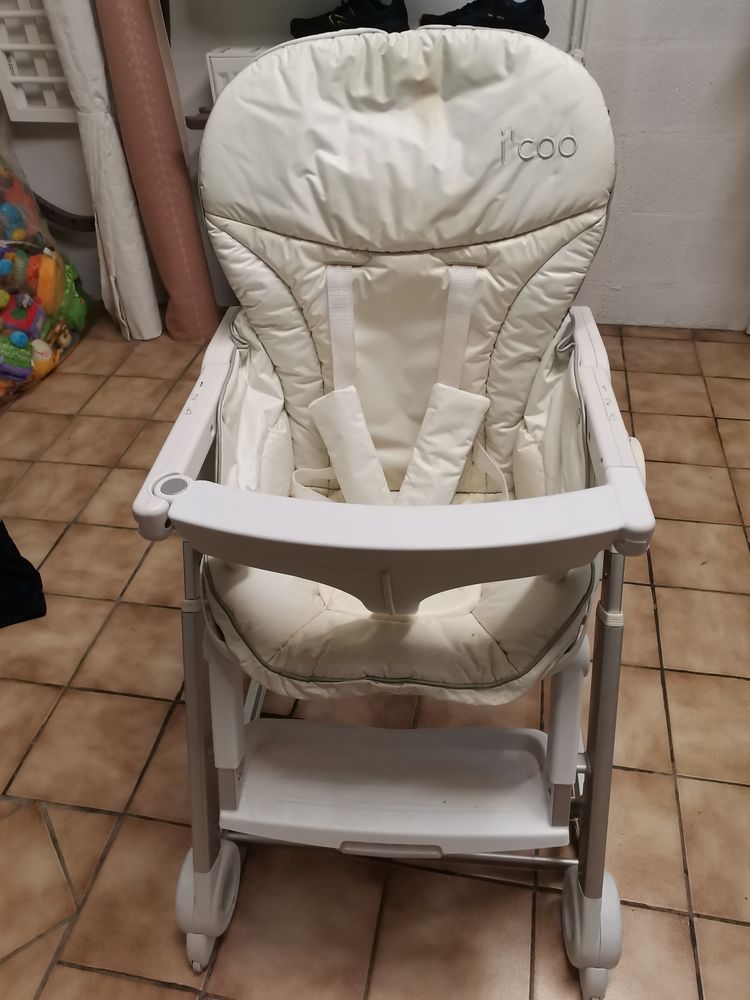 a c�der une chaise b�b� 3 fonctions 30 Saint-Pierre-de-Varengeville (76)