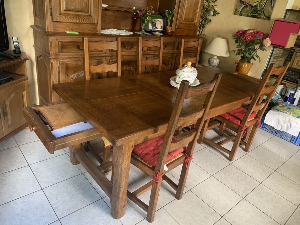 a ceder table  en chene 500 Juvignac (34)