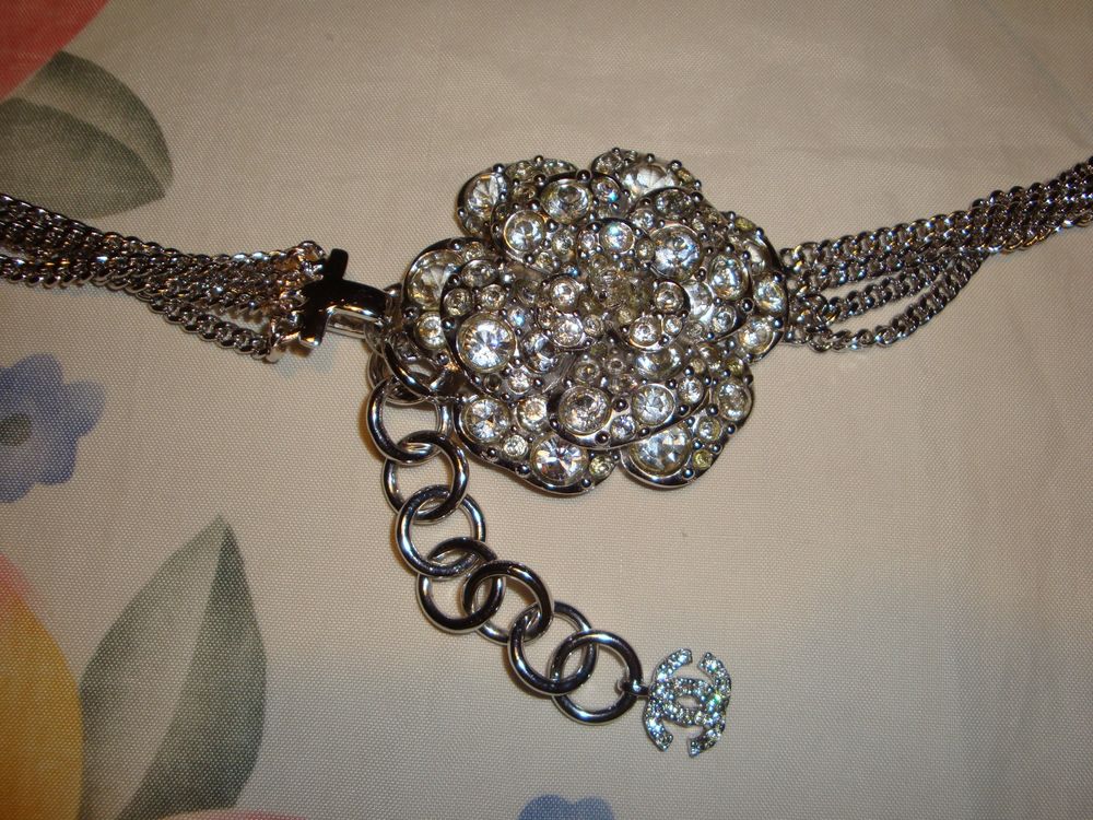 Ceinture Chanel neuve en cha�ne argent�e 399 Cr�teil (94)