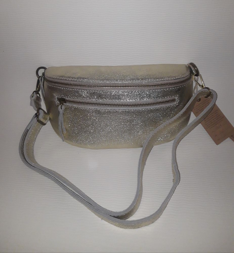 Sac � ceinture en cuir pour femmes Couleur or 25 Amiens (80)