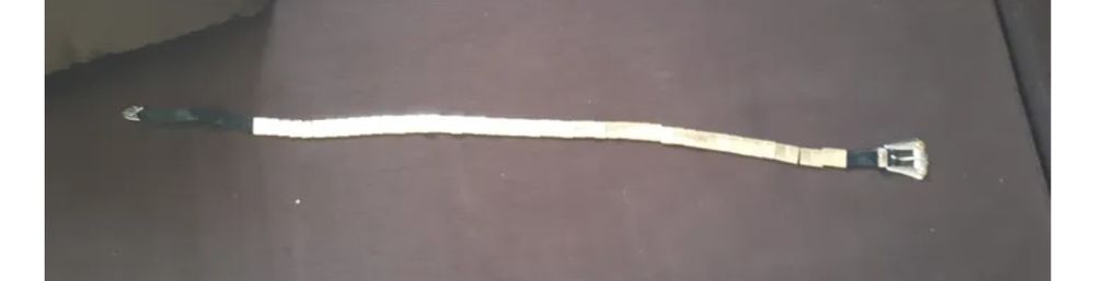 Ceinture noire avec pieces de m�tal dor�es 5 Chelles (77)